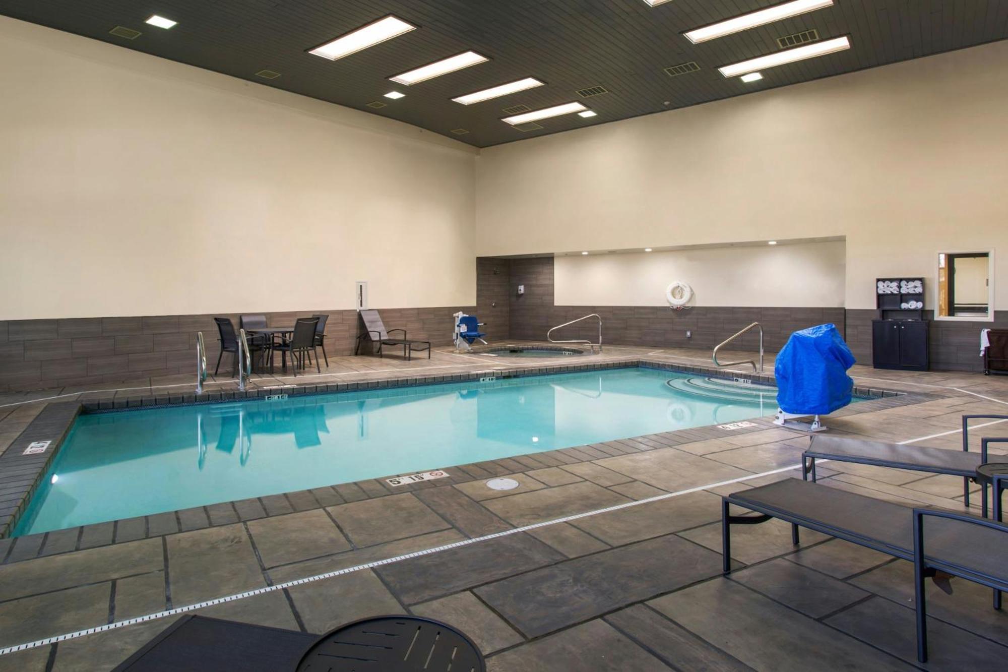 Fairfield Inn & Suites By Marriott Santa Fe Bagian luar foto